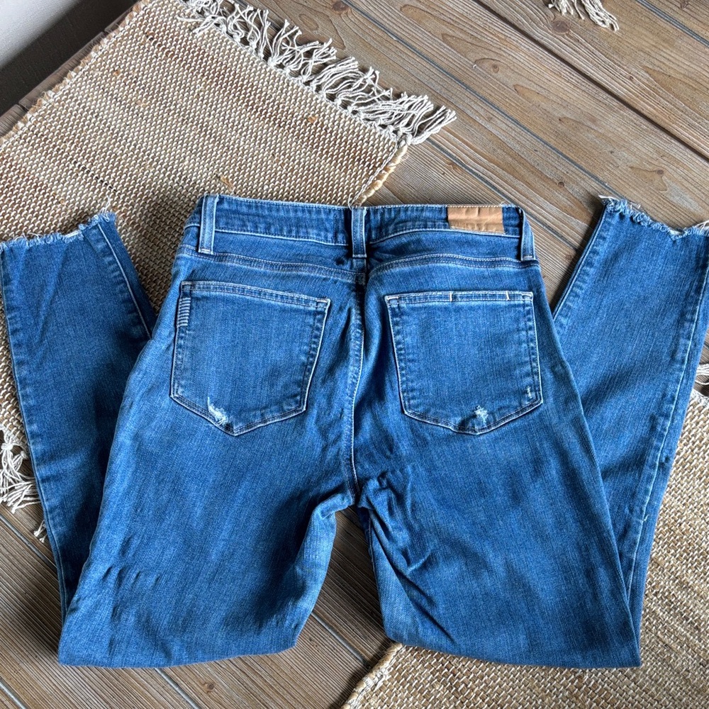PAIGE Distressed Hoxton Ankle Jeans Sz 27